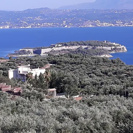Roula 3br Seaview In Chania Villa