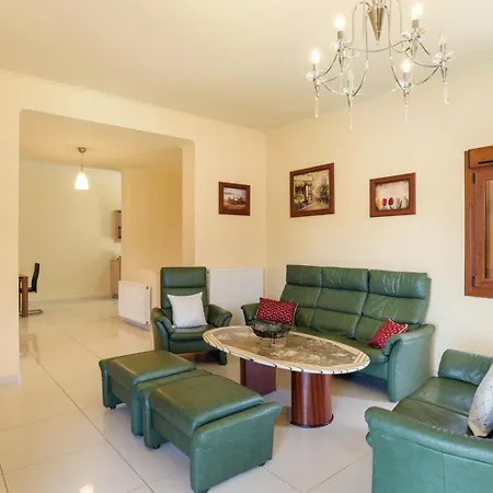 Roula 3br Seaview In Chania Villa Sternai