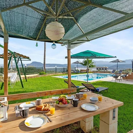 Villa Roula 3br Seaview In Chania Sternai