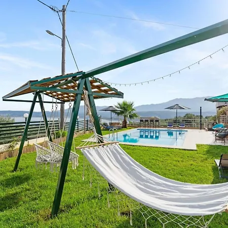 Roula 3br Seaview In Chania Sternai