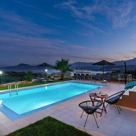 Villa Roula 3br Seaview In Chania *